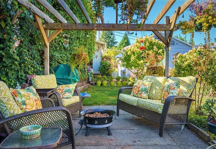 אסטוריה Clementine'S Guest House & Vacation Rentals מראה חיצוני תמונה